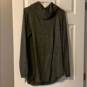 Hunter green long tunic sweater